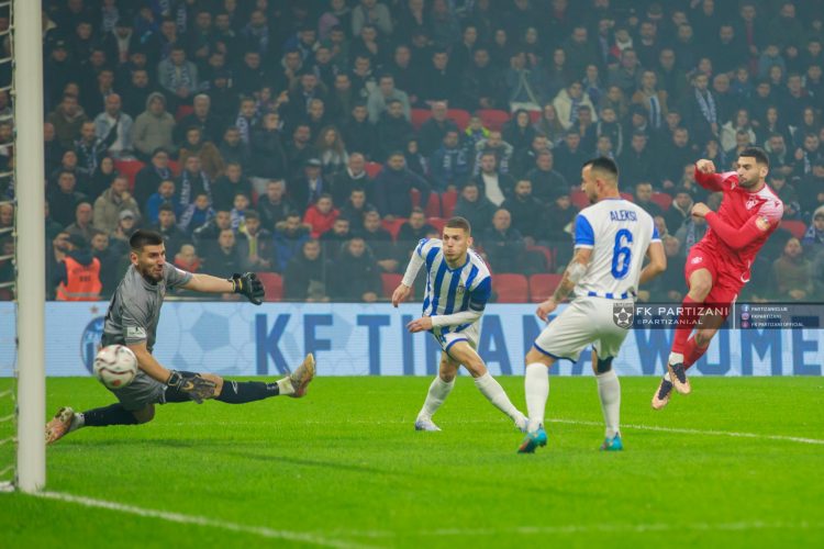 Mbyllet java e 15 e Superiores, Partizani kampion dimri