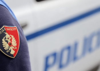 Shpërdoroi detyrën, efektivi në Fier përjashtohet nga Policia