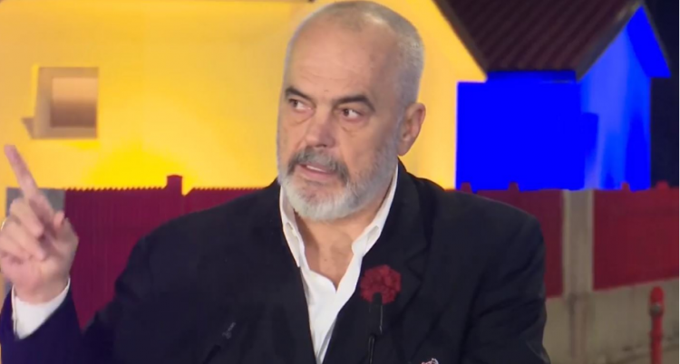 Shembja e pallatit te “Myslym Keta”/ Reagon Rama