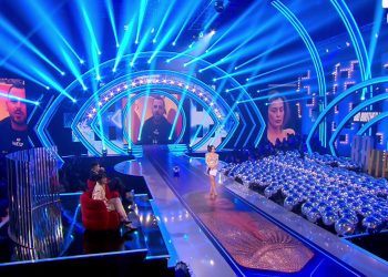 Olta kapet me Zhaklinën, Ronaldo e shigjeton (Debatet)