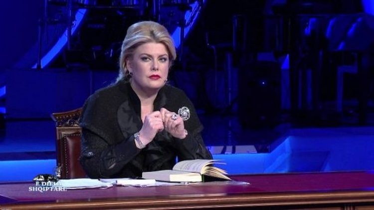 “Nënën e kapa me dashnorin”, djali tregon si u vdiq babai…