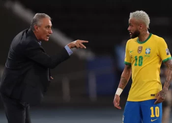 Plas në Brazil! Sulmohet trajneri pas dështimit në Botëror