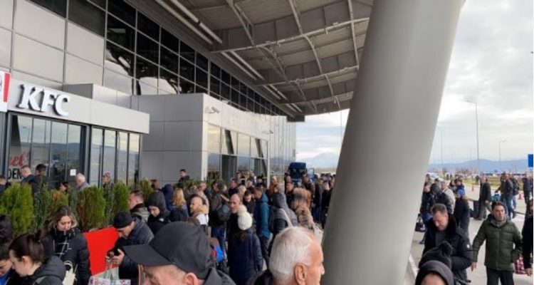 Rifillon puna në aeroportin “Adem Jashari”, alarmi rezultoi i rremë