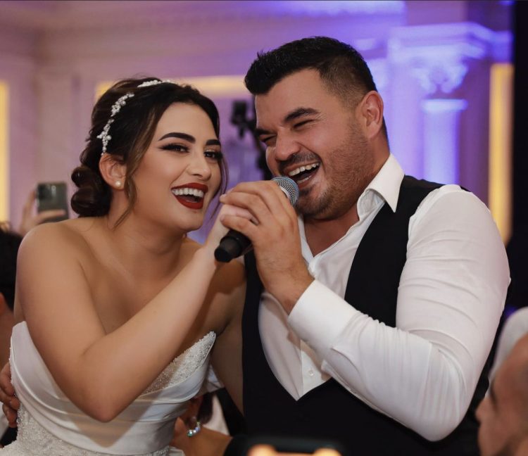 “Ndau burrin nga gruaja”, ndjekësit nuk kursejnë Albina Kelmendin