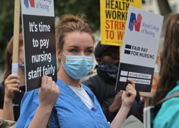 Greva më e madhe në histori,BBC: Infermierët kërkojnë rritje pagash