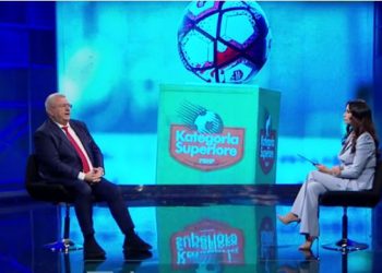 “Refuzoi ndërtimin e fushave”, Duka nxjerr ‘zbuluar’ Veliajn