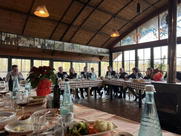 Festat e fundvitit bashkojnë PD, bëhen bashkë Berisha, Bardhi e…