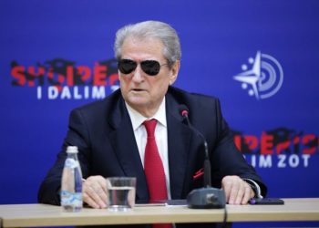 Berisha plas “bombën”: Rama shkarkon kreun e SHISH, e quan spiun