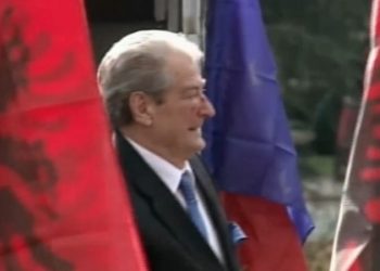 Grushti nuk e ndal Berishën, jep mesazhin e parë pas goditjes