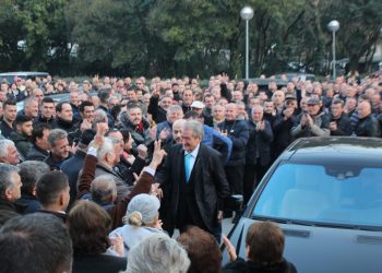 “Edi, mos na e vidh të ardhmen”, pankartat nga protesta e sotme