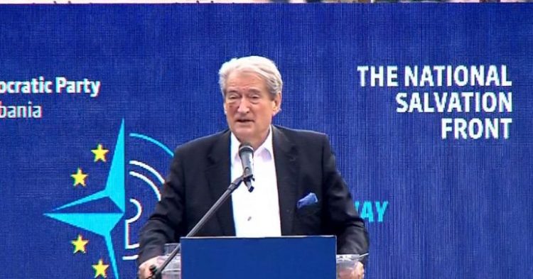 U dhunua në protestë, Berisha: E paguan me lekët e drogës