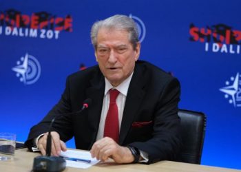“Shqiptarët popull anijesh”, Berisha: Rama vendosi monizmin e plotë