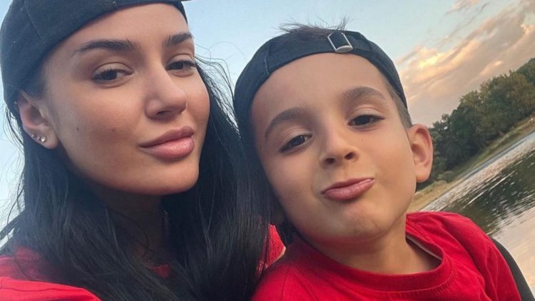 “Më zbukuron jetën”, Bora dedikim të ndjerë djalit për ditëlindje