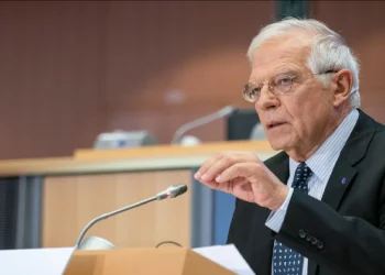 “Rikthehuni dialogut”, Borrell thirrje Kosovës dhe Serbisë