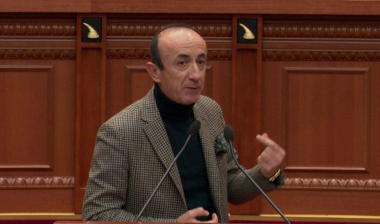 “Po rripni fshatarët”, Sula revoltohet me qeverinë: Jeni dhjamosur