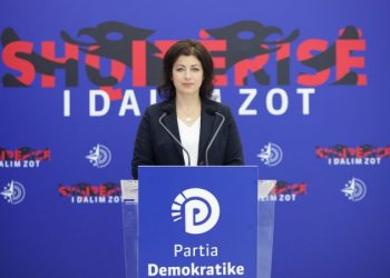 Denoncon deputetja e PD: Bashkia e Lezhës po grabit pronën private