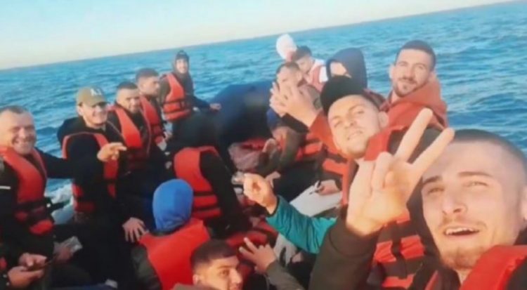 “Lutemi për shpëtim”, mbytja e gomones në Angli, reagon PD