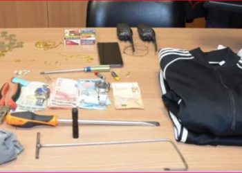 Goditet banda në Itali, pranga 2 shqiptarëve që grabisnin banesat