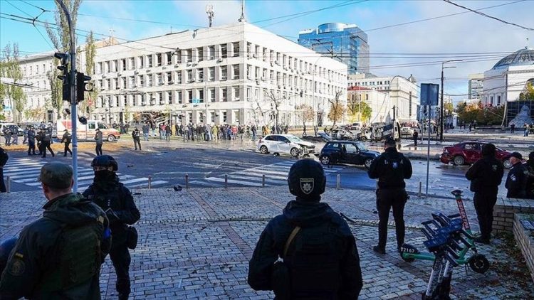 Shpërthime në qendër të Kievit, ukrainasit zgjohen nga sirenat