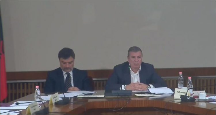 “Boll jeni bajatosur”, debate të forta në Komisionin e Reformës