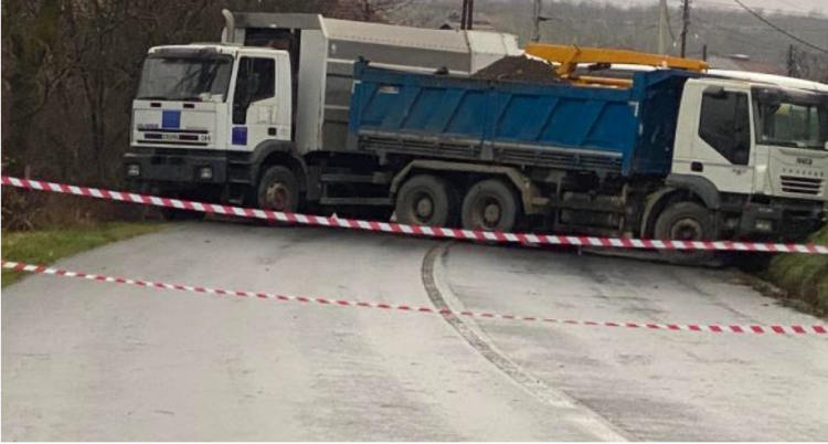 Çfarë po ndodh në Kosovë? Veriu i bllokuar prej 16 ditësh