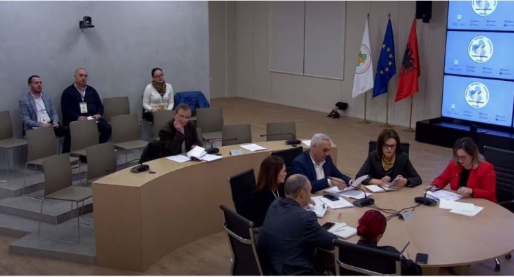 PS në vend të parë/ Abuzuan me fondet, KQZ: Të gjobiten partitë