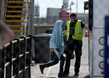 Laburistët do të përshpejtojnë kërkesat për azil nga Shqipëria