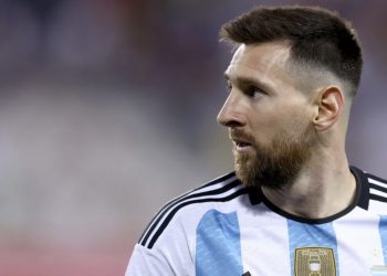 Nuk është një Botëror. Eshtë një kauzë. Një rebelim!