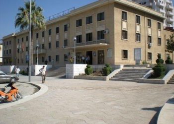 58-vjeçarja vdes gjatë takimit me kryetaren e Bashkisë së Lushnjes