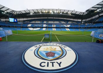 E bujshme, Manchester City gati të ofrojë super yllin për…