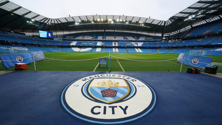 E bujshme, Manchester City gati të ofrojë super yllin për…