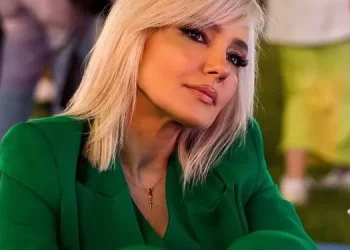 “A je k*rvë?”/ Monika përplaset me ndjekësin, ja si ia kthen