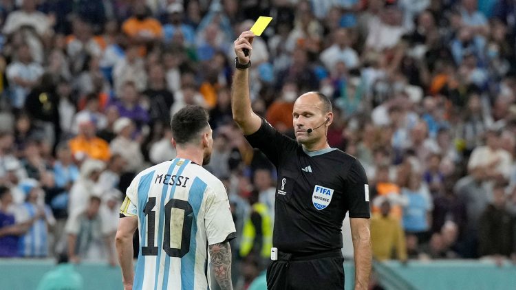 FIFA merr vendimin drastik për arbitrin spanjoll