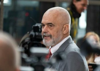 “Ditë historike”/ Samiti i BE, Rama injoron protestën e qytetarëve