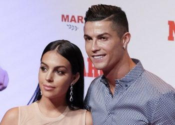 Ronaldo në stol, por të gjithë vëmendjen e merr komenti i Georginës