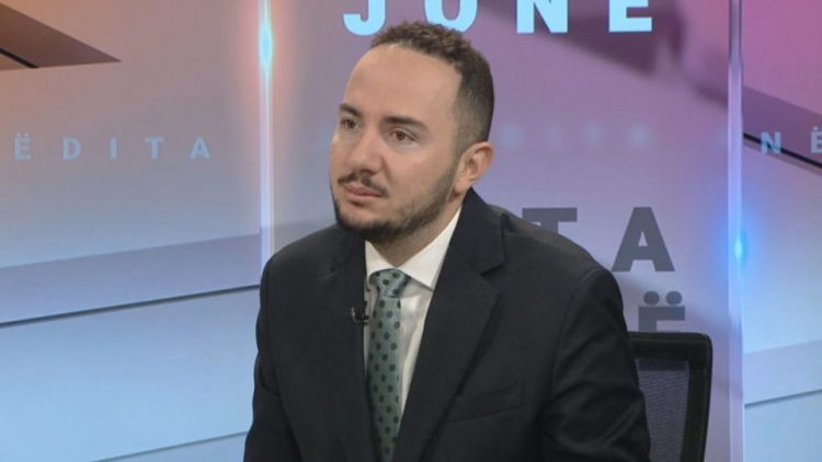 “Po dëmton PD”, Salianji: Basha lufton për interesa personale