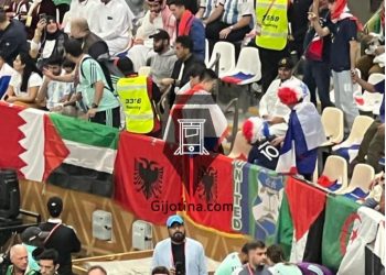 FOTO/ Flamuri shqiptar valëvitet në finalen e Katarit