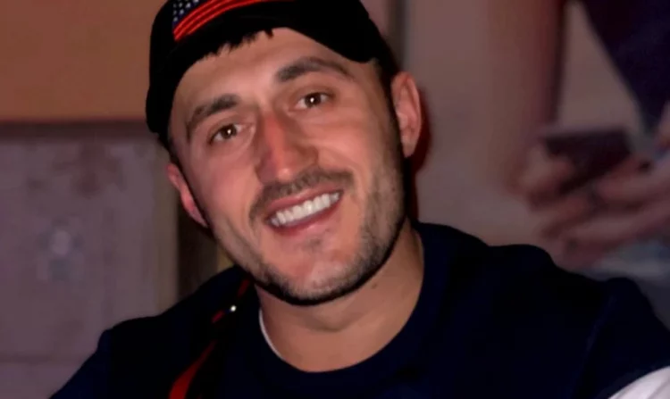 Angli/ Vdes shqiptari, e qëlloi polici me pistoletë elektrike