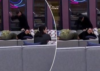 Nuk përmbahet Stresi, godet me shuplakë modelen në të pasme