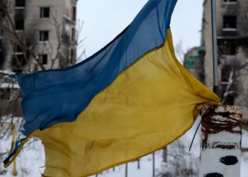 Rusia bombardon Ukrainën, lëshon 100 raketa nga ajri dhe deti