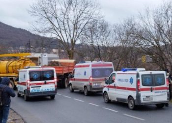 “Hiqni barrikadat në Kosovë”, ambasadori gjerman ultimatum Serbisë