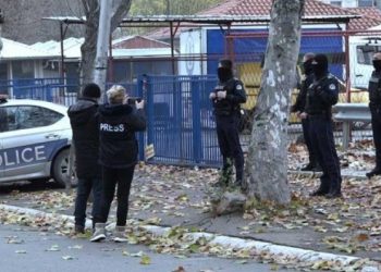Bandat serbe sulmojnë Policinë e Kosovës, u detyruan të…