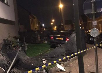 Si nëpër filma!Shqiptarët përplasin makinën e policisë në Belgjikë