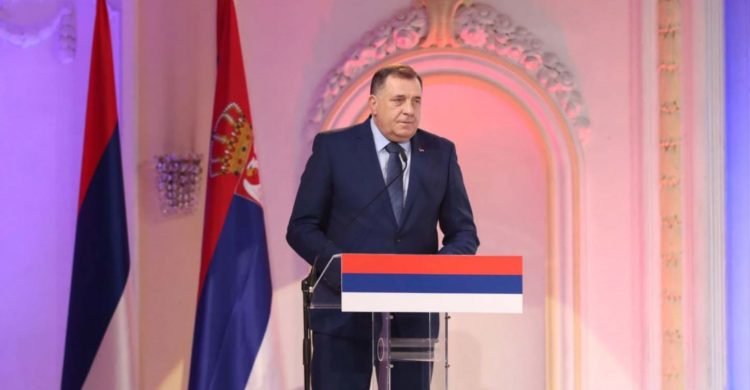 Dodik përkrah Putinin, BE paralajmëron pasoja