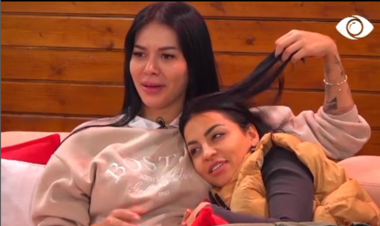 “Jam befasuar”/ Efi-Enit: Me mua e ke apo me Mikelën?