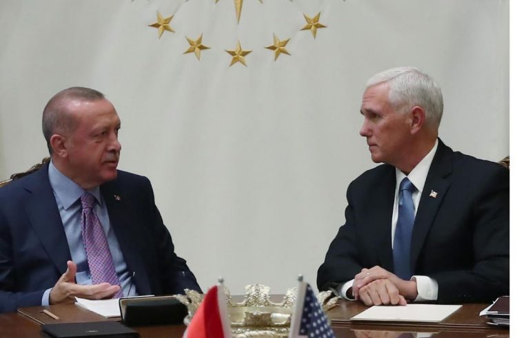 Mike Pompeo tregon si i theu derën Erdoganit: Më tregoi një video