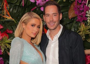 Paris Hilton bëhet nënë për herë të parë në moshën 41-vjeçare