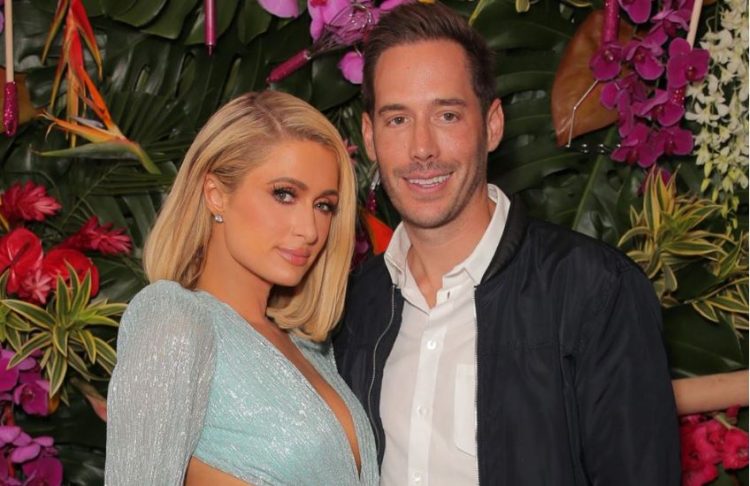 Paris Hilton bëhet nënë për herë të parë në moshën 41-vjeçare