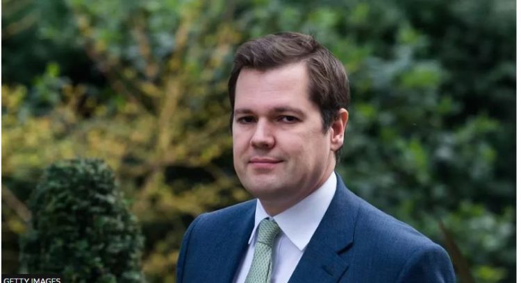 Ministri britanik ‘vrer’ ndaj shqiptarëve:Gjeni e kapini kriminelët