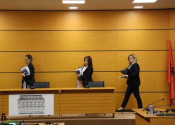 Shkarkohet gjyqtari Andi Civici, i gjenden probleme me…